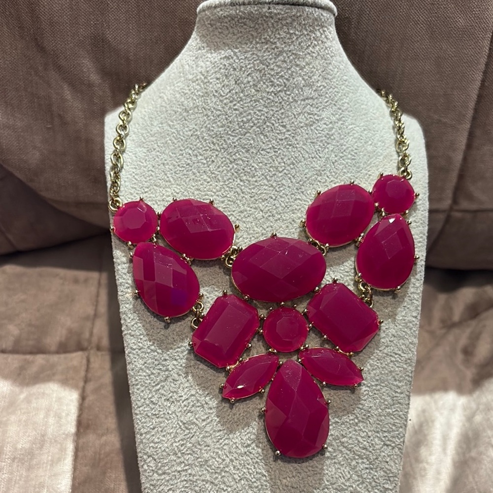 Vintage Pink and Gold Necklace with Dramatic Bib Design Chunky 12-14”